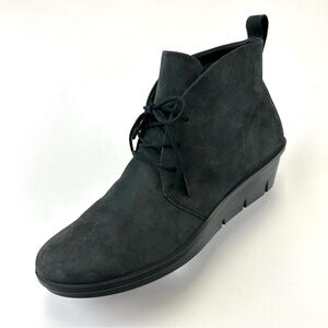 Ecco Skyler nubuck booties Womens Size 40 low wedge black chukka